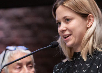 Rusya İçişleri Bakanı'nın servetini inceleyen bir gazeteci gözaltına alındı, iki editörün evi arandı