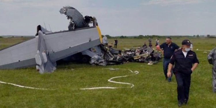 Rusya'da uçak düştü: 9 ölü, 15 yaralı