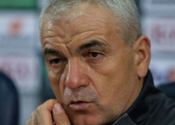 Rıza Çalımbay: İtalya mağlubiyeti sonrası ağır eleştiriler nedeniyle futbolcular özgüvenlerini kaybetti