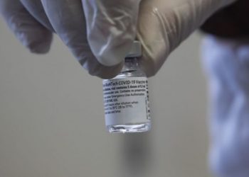 Sağlık Bakanı: Gelecek pazartesi 40 yaş üzeri aşı programına dahil edilecek