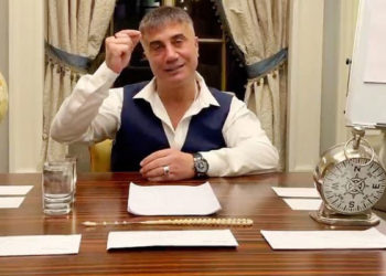 Sedat Peker, gazeteci Veyis Ateş’i de ‘yoklama listesine’ ekledi: Pazar günü görüşeceğiz