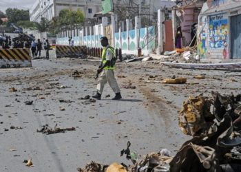 Somali'de askeri &uuml;sse saldırı: 30 &ouml;l&uuml;