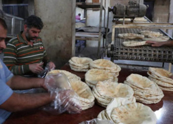 Suriye'de gıda krizi: Fazla un bulunduran fırıncı gözaltına alındı