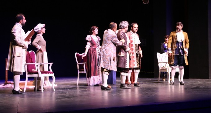 'Tartuffe' Van'da seyirciyle buluştu