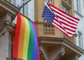 Trump döneminde getirilen düzenlemede istisna yapılmadı; ABD'de askeri üslere Onur Ayı'nda gökkuşağı bayrağı asılamayacak