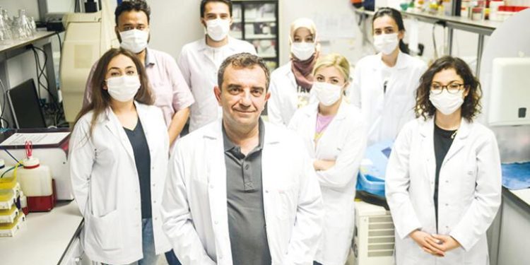 Turkovac’ı geliştiren Prof. Dr. Özdarendeli aşıyı anlattı: Bu zamana kadar aşının güvenli olduğu ortaya konuldu, Faz-2'ye katılan bütün gönüllülerde antikor oluştu