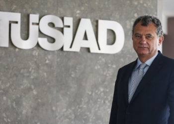 TÜSİAD ve Türkiye Bilişim Vakfı'nın düzemlediği "15. eTürkiye Ödülleri" sahiplerini buldu