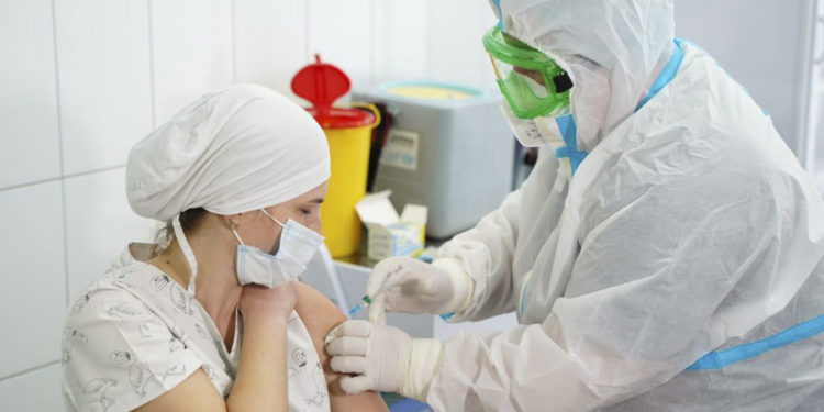 Türkiye ile Ukrayna arasında Covid-19 aşı kartlarının karşılıklı olarak tanınmasına karar verildi