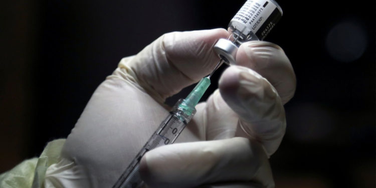 Türkiye'de 1 doz aşı vurulanların sayısı 20 milyonu aştı