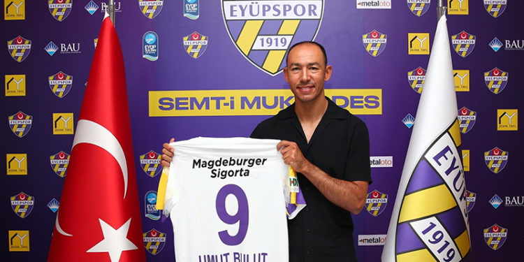 Umut Bulut, TFF 1. Lig ekibi Eyüpspor'a transfer oldu
