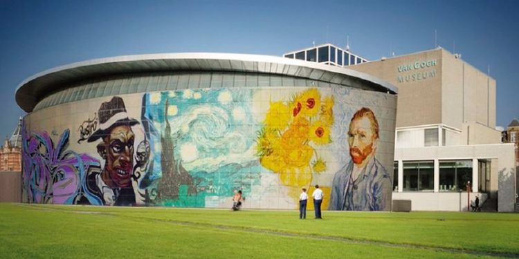 Van Gogh Müzesi, sanatçının eserlerini parfüme dönüştürüyor