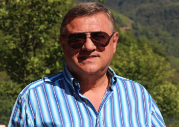 Çaykur Rizespor'da Hasan Kartal, başkanlığı bıraktı