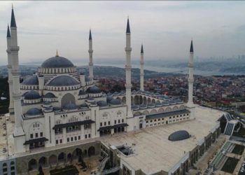 İBB, Çamlıca Camii için 290 milyon dolardan fazla harcamış!