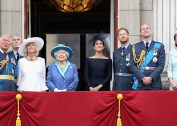 İngiltere Kraliyet Ailesi, Guardian'ın 'Buckingham Sarayı'nda yıllarca ırk ayrımcılığı yapıldı' iddiasını yalanladı