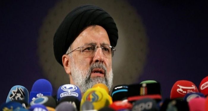 İran’da cumhurbaşkanlığı seçimlerini Reisi kazandı