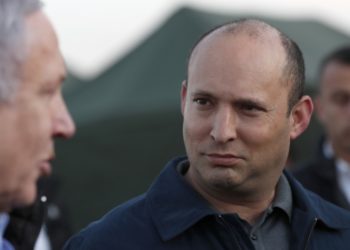 İsrail'de Netanyahu başbakanlık görevini Bennett'e devretti