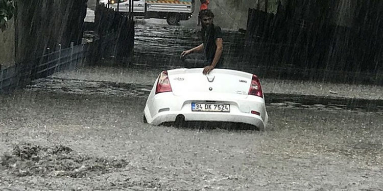 İstanbul’da şiddetli yağmur