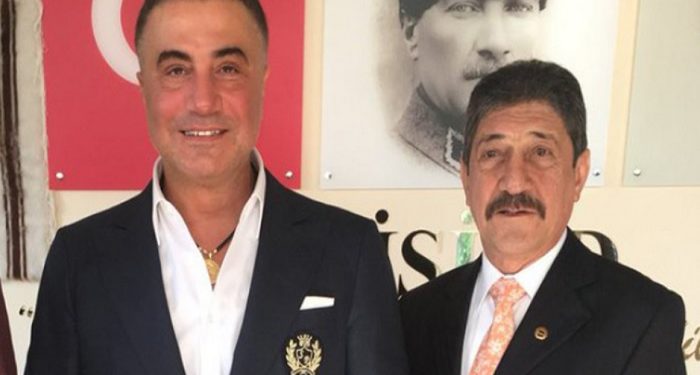 ‘Feridun Başkan’ gözaltına alınınca Sedat Peker çıldırdı: Süslü Sülü hemen gidip bir şehit ailesinin evinde namaz kılıp resmini çektir, sahtekâr