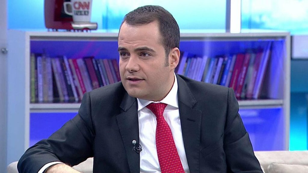 Özgür Demirtaş’tan Hilal Kaplan’a: Trollerini üzerimden çek