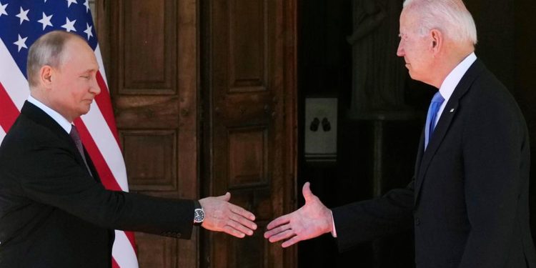 Putin’den Biden’a ‘Afganistan konusunda Orta Asya’daki üslerimizi kullanın’ teklifi