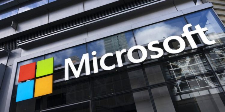 Pentagon Amazon’un başvurusu üzerine Microsoft’un Trump döneminde kazandığı dev ihaleyi iptal etti