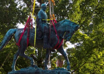 ABD’de ırkçılıkla özdeşleşen iki generalin heykelleri kaldırıldı