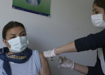 Türkiye’de Covid-19 tablosu: 5 bin 299 kişinin testi pozitif, 37 can kaybı, 881 bin 755 aşı