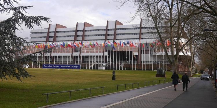 Venedik Komisyonu: Türkiye’deki terörle mücadele kanunu temel insan haklarını etkiliyor