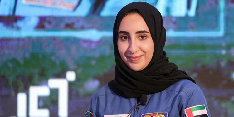 Arap dünyasının ilk kadın astronotu Nora Al-Matrooshi
