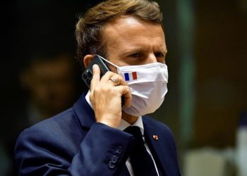 Macron, İsrail Başbakanı Bennett’ten ‘Fas tarafından dinlendiği’ iddialarının araştırılmasını istedi