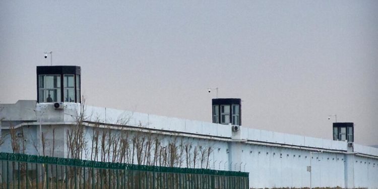 Uygur Türkleri için desteğini kesen Ukrayna Çin ile yatırım anlaşması imzaladı