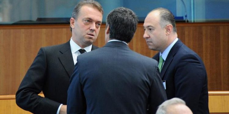 Uzan’dan, TMSF’nin el koyduğu şirketlerini alanlara yaklaşık 69 milyar euroluk tazminat davası