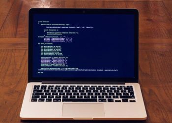 Hindistan’da bir şirkete casusluk suçlaması: Politikacılardan savcılara 100 bin kişi hedefteydi