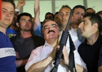 15 Temmuz’un Sakarya Valisi Hüseyin Avni Coş hayatını kaybetti