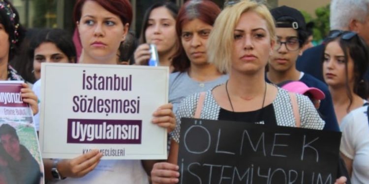 Uluslararası Af Örgütü: Türkiye'nin İstanbul Sözleşmesi kararı, milyonlarca kadını şiddet tehlikesiyle karşı karşıya bırakacak