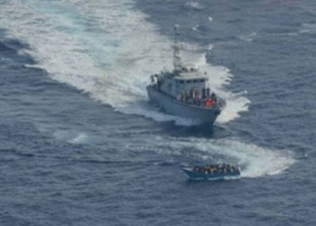 AB’nin eğittiği Libya sahil güvenliği, göçmen teknesine ateş açtı