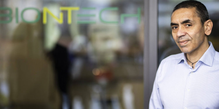 Prof. Dr. Uğur Şahin: Normal hayatımıza döneceğimize eminim