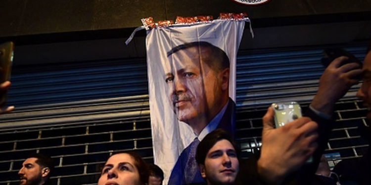 Hollanda Ulusal Güvenlik ve Terörle Mücadele Koordinatörlüğü 'Erdoğan raporunu' yumuşattı