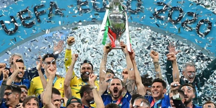 EURO 2020 Şampiyonluğu İtalya basınında: "Hayal gerçek oldu"