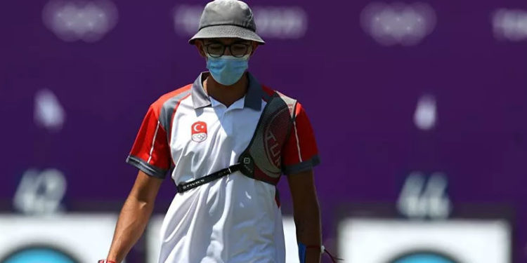 2020 Tokyo Olimpiyatları: Milli Okçu Mete Gazoz, bireysel sıralamada 10. oldu