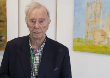 96 yaşında güzel sanatlar fakültesini bitirdi; Britanya'nın en yaşlı üniversite mezunu olduğuna inanılıyor