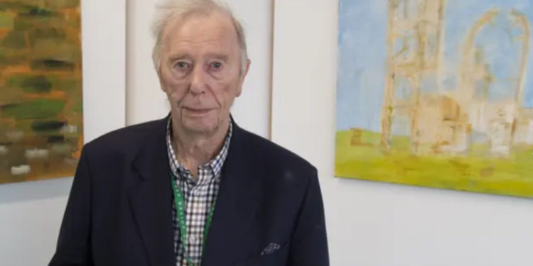 96 yaşında güzel sanatlar fakültesini bitirdi; Britanya'nın en yaşlı üniversite mezunu olduğuna inanılıyor