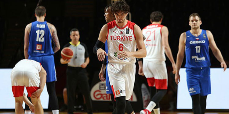 A Milli Takım, Olimpiyat Elemeleri'nde yarı finalde