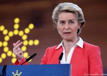 AB: Kıbrıs'ta iki devletli &ccedil;&ouml;z&uuml;m&uuml; asla kabul etmeyeceğiz