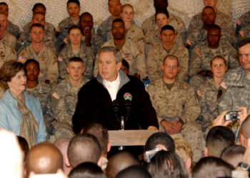ABD askerini Afganistan'a gönderen eski başkan Bush: Afganistan'dan çekilmek hata