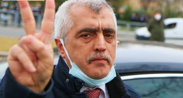 Adalet ‘rehin’ alındı!