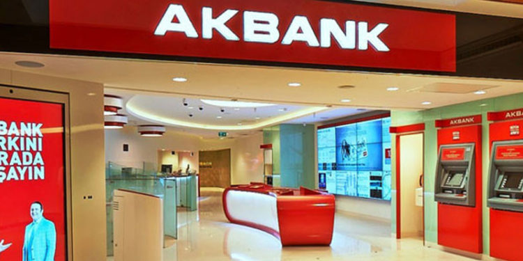 Akbank ‘normale döndü’: Sistem devrede; şubelerden kesintisiz hizmet