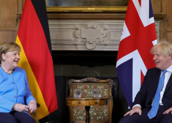 Almanya Başbakanı Merkel'den İngiltere'ye veda ziyareti