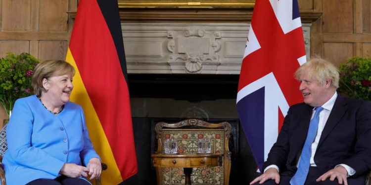 Almanya Başbakanı Merkel'den İngiltere'ye veda ziyareti