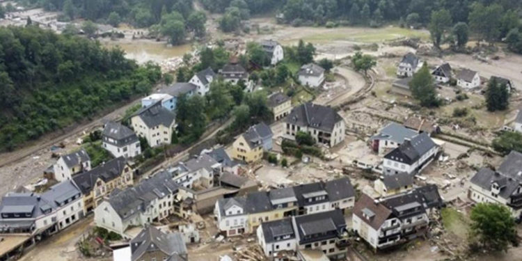 Almanya'da sel felaketinde ölenlerin sayısı 156'ya yükseldi